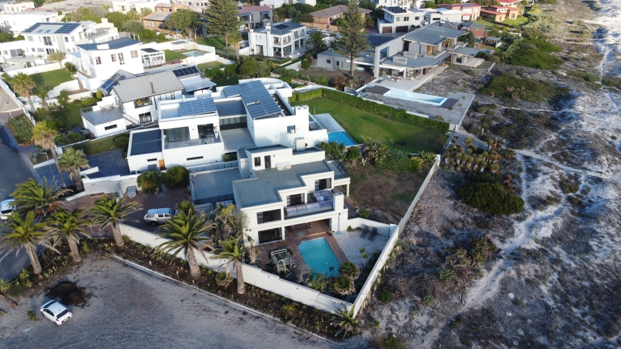 4 Bedroom Property for Sale in Van Riebeeckstrand Western Cape